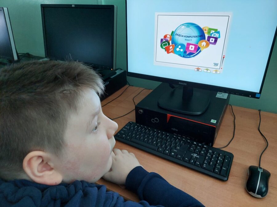 Dzień bezpieczeństwa w Internecie